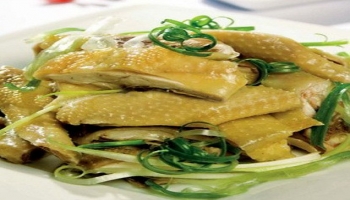 Boiled chicken server with DASAVI lemon chilli sauce