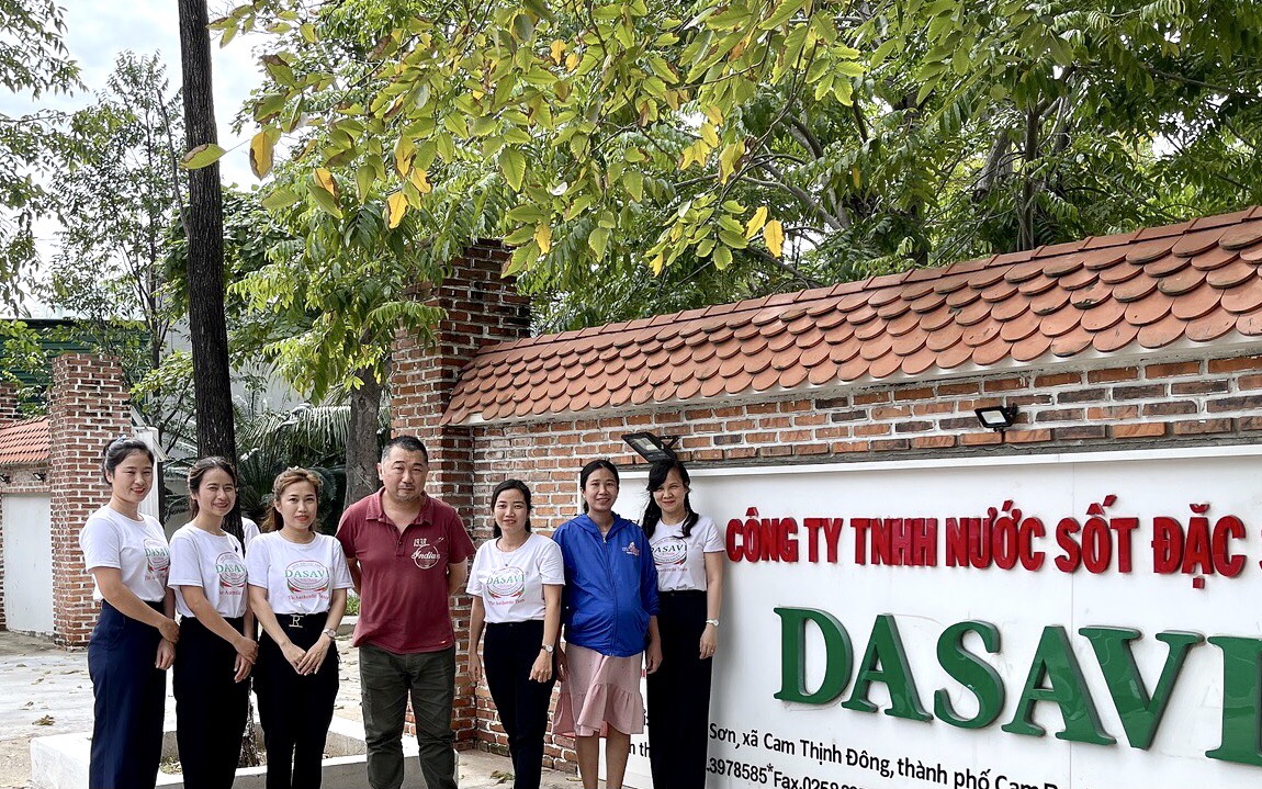 khach-Nhat-ghe-tham-Dasavi-2
